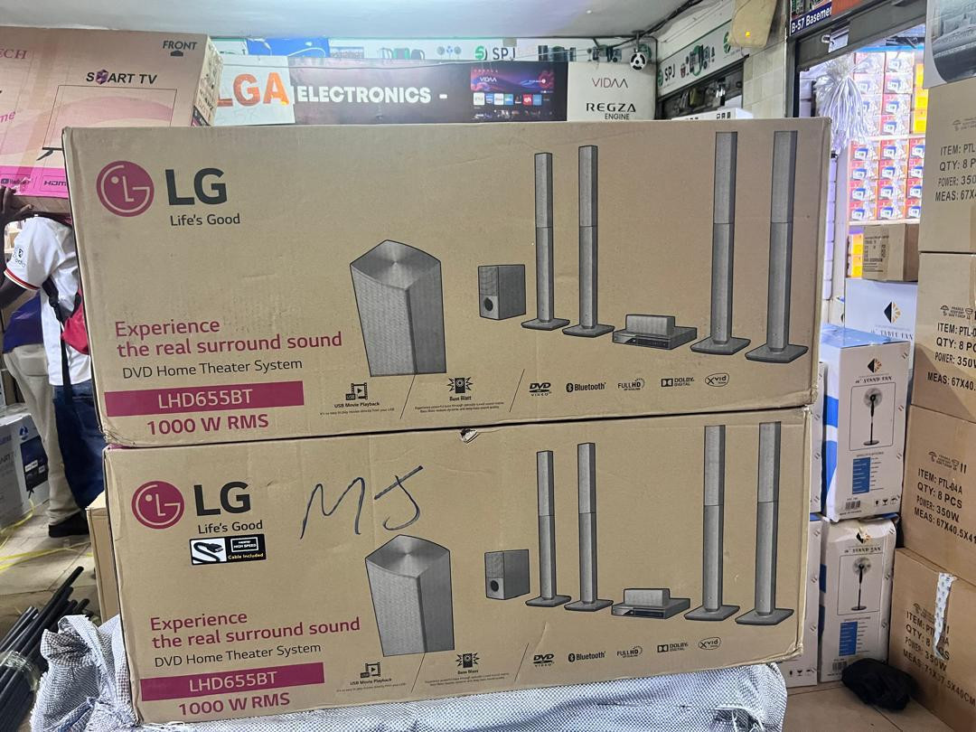 LG LHD655BT 1000W Tall Bar DVD HomeTheater System