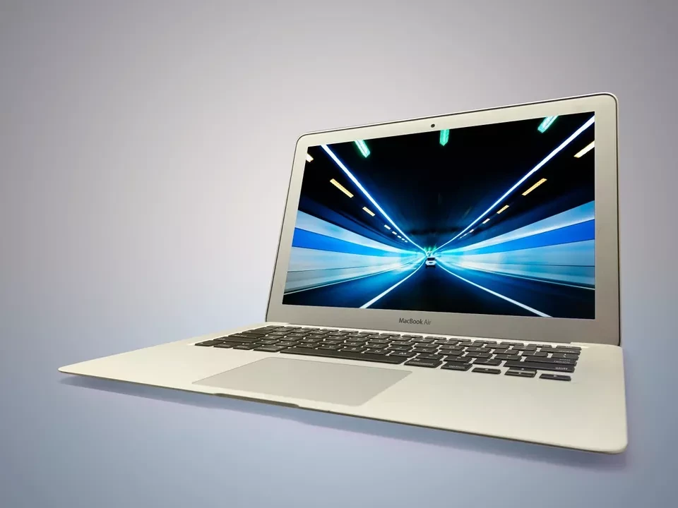 2017/18+ Apple MacBook Air 13" 2.9GHz i5 Turbo 8GB RAM 256GB SSD - MONTEREY