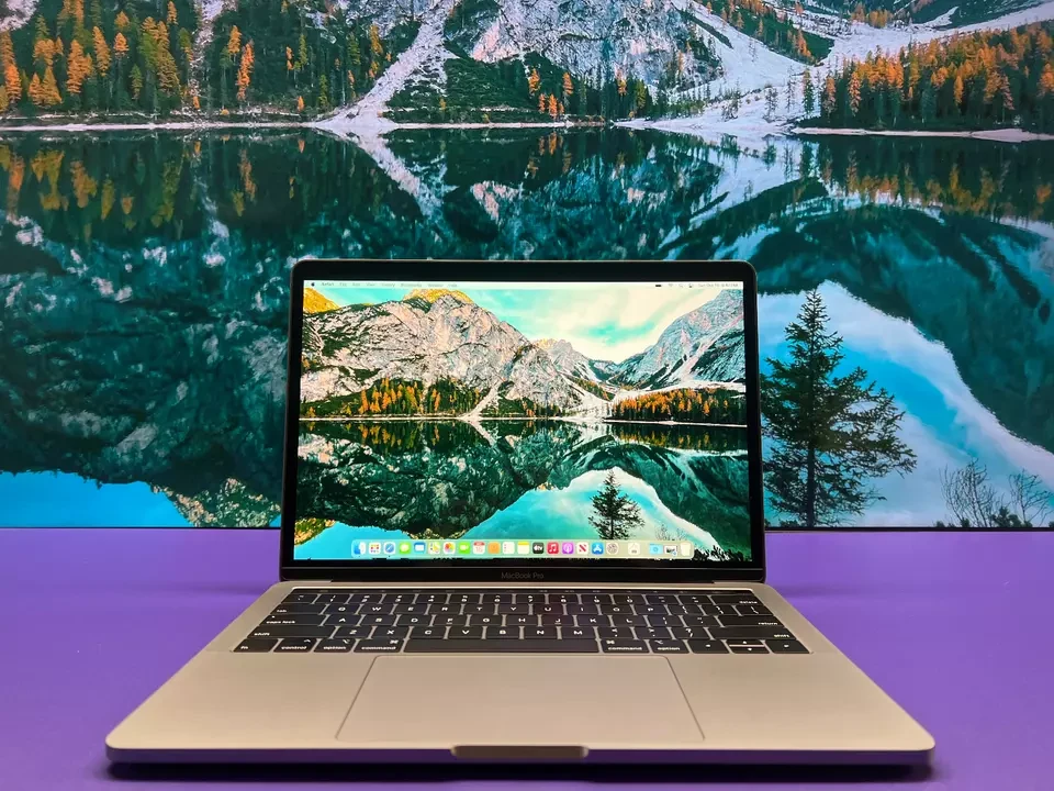 SEQUOIA 2019+ MacBook Pro 13 Quad Core 4.7GHz i7 Turbo 16GB RAM 512GB