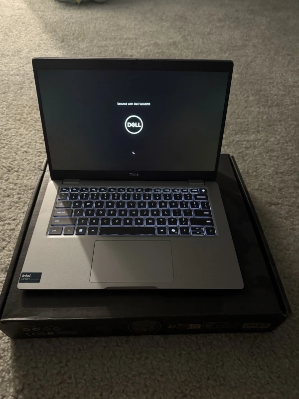Dell Latitude 5350 13.3" Laptop Intel Core Ultra 5 1.6 Ghz 16 GB Ram 256GB HDD